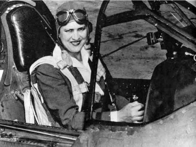 Phi công Jacqueline Cochran