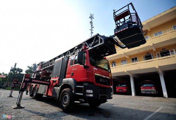 Các phương tiện chữa cháy hiện đại của thế giới 27