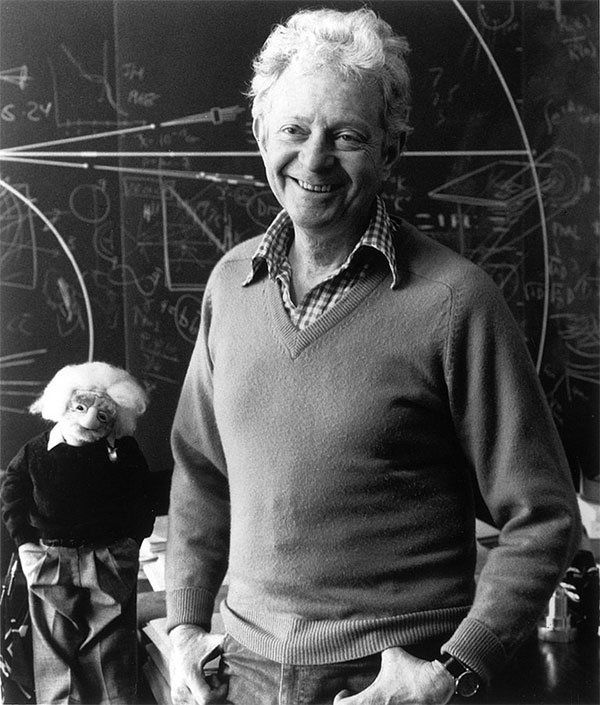 Leon Lederman cha đẻ của cụm từ "hạt của Chúa" người đã phải đấu giá giải Nobel đế có tiền chữa bệnh 1