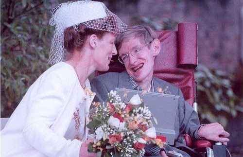 nhà vật lí Stephen Hawking bộ não thiên tài trong cơ thể tật nguyền 13