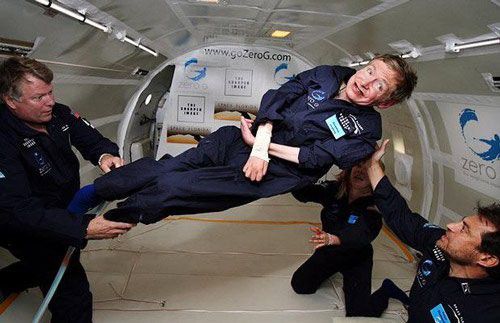 nhà vật lí Stephen Hawking bộ não thiên tài trong cơ thể tật nguyền 17