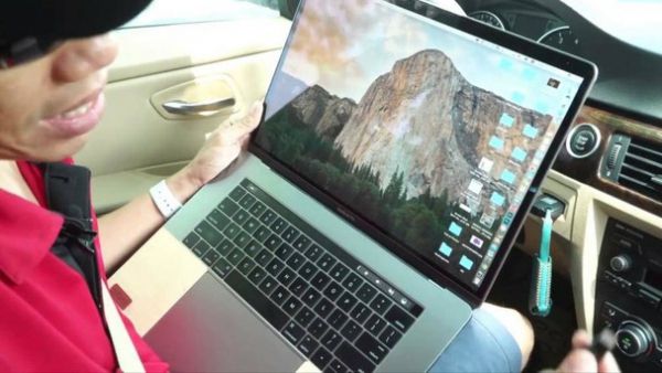 Sạc pin điện thoại, laptop trên ô tô có thể gây cháy nổ 9