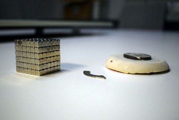 Bạn có thể xóa sạch dữ liệu ổ cứng bằng nam châm?