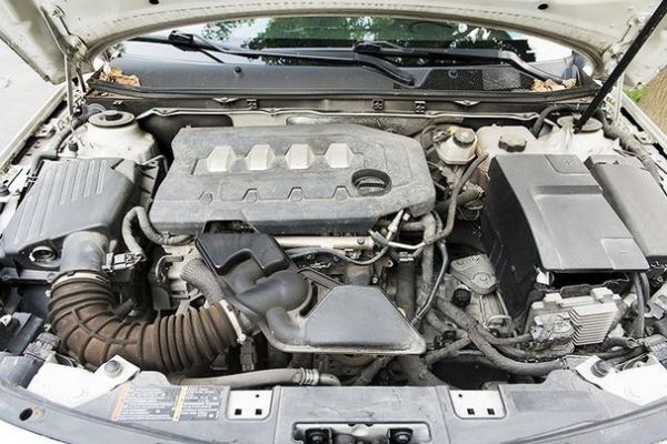 Xử lý ra sao khi ôtô đi qua đường ngập nước? 5